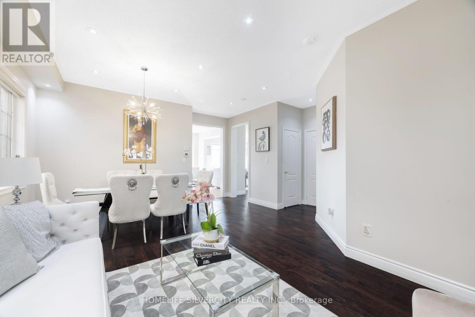 14 Levendale Court Property Photo 8