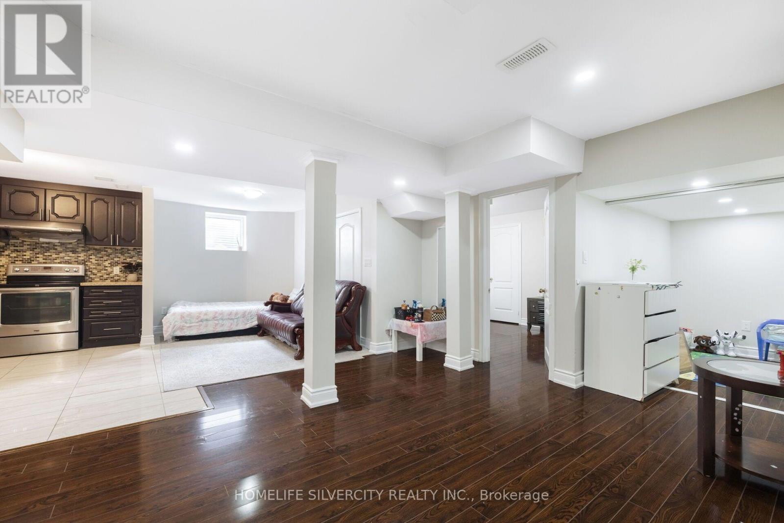 14 Levendale Court Property Photo 37