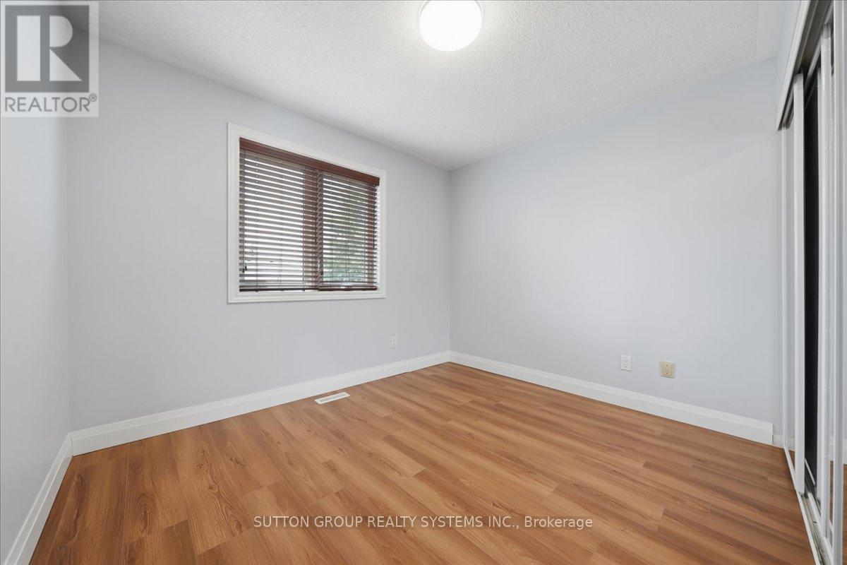 255 - 60 Barondale Drive Property Photo 19