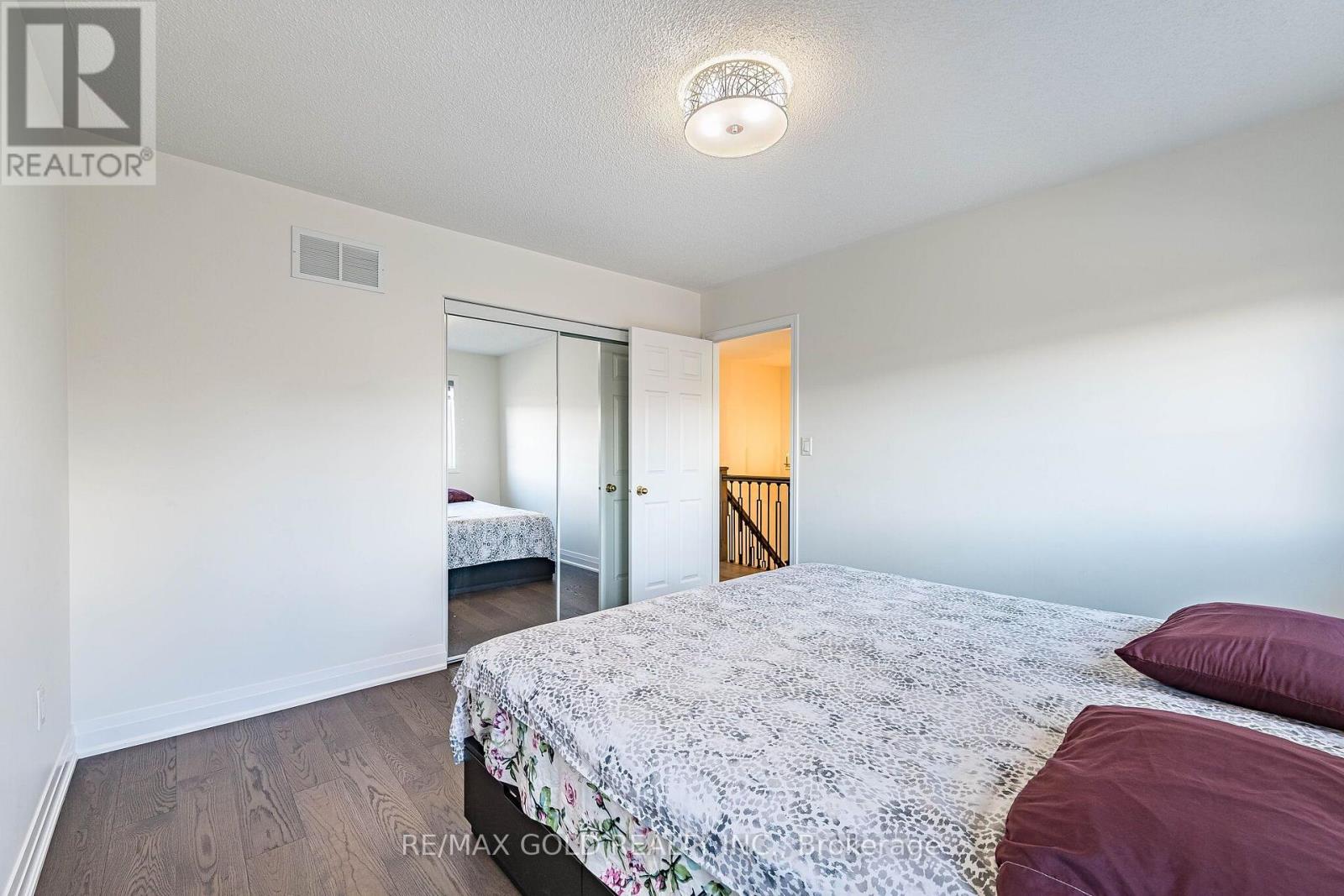 21 Mistybrook Crescent Property Photo 26