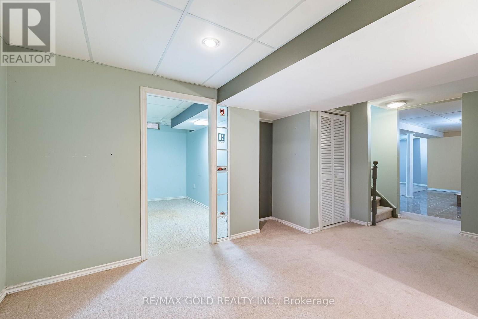 21 Mistybrook Crescent Property Photo 34