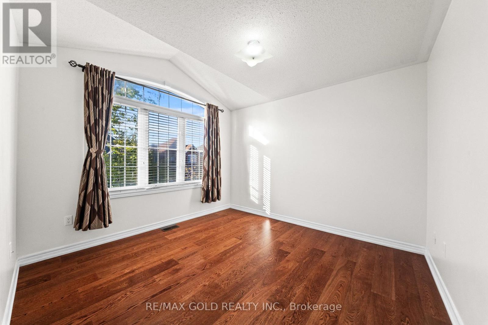 11 Maple Valley Street Property Photo 16