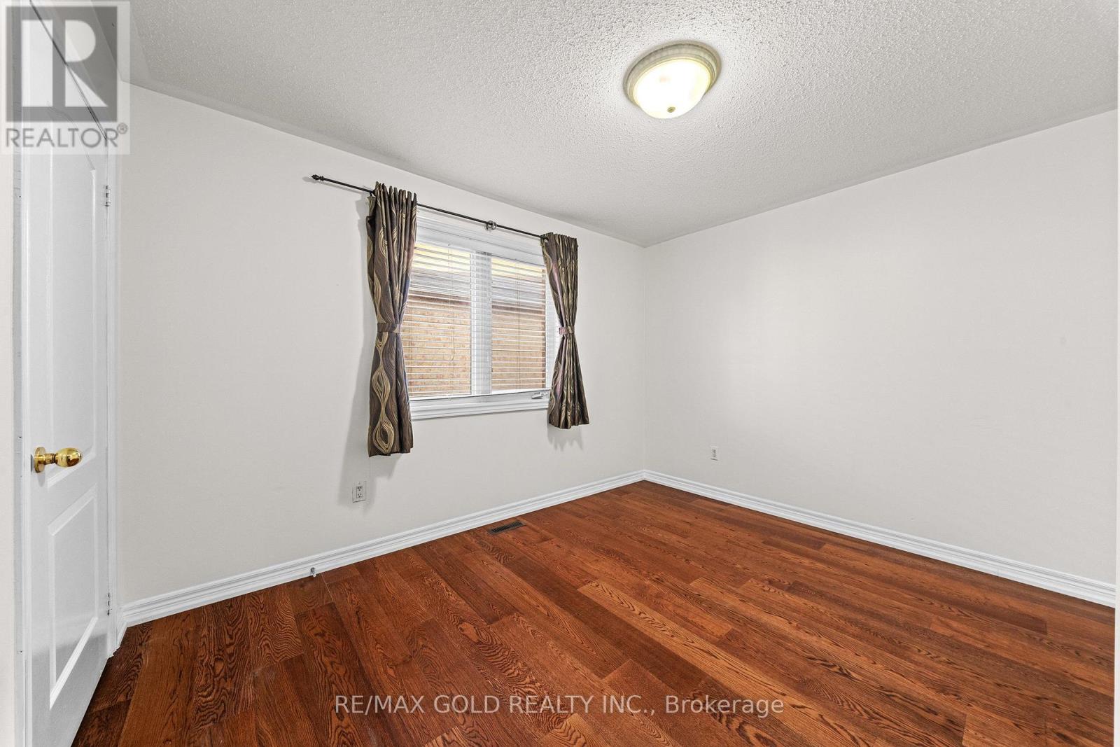 11 Maple Valley Street Property Photo 18