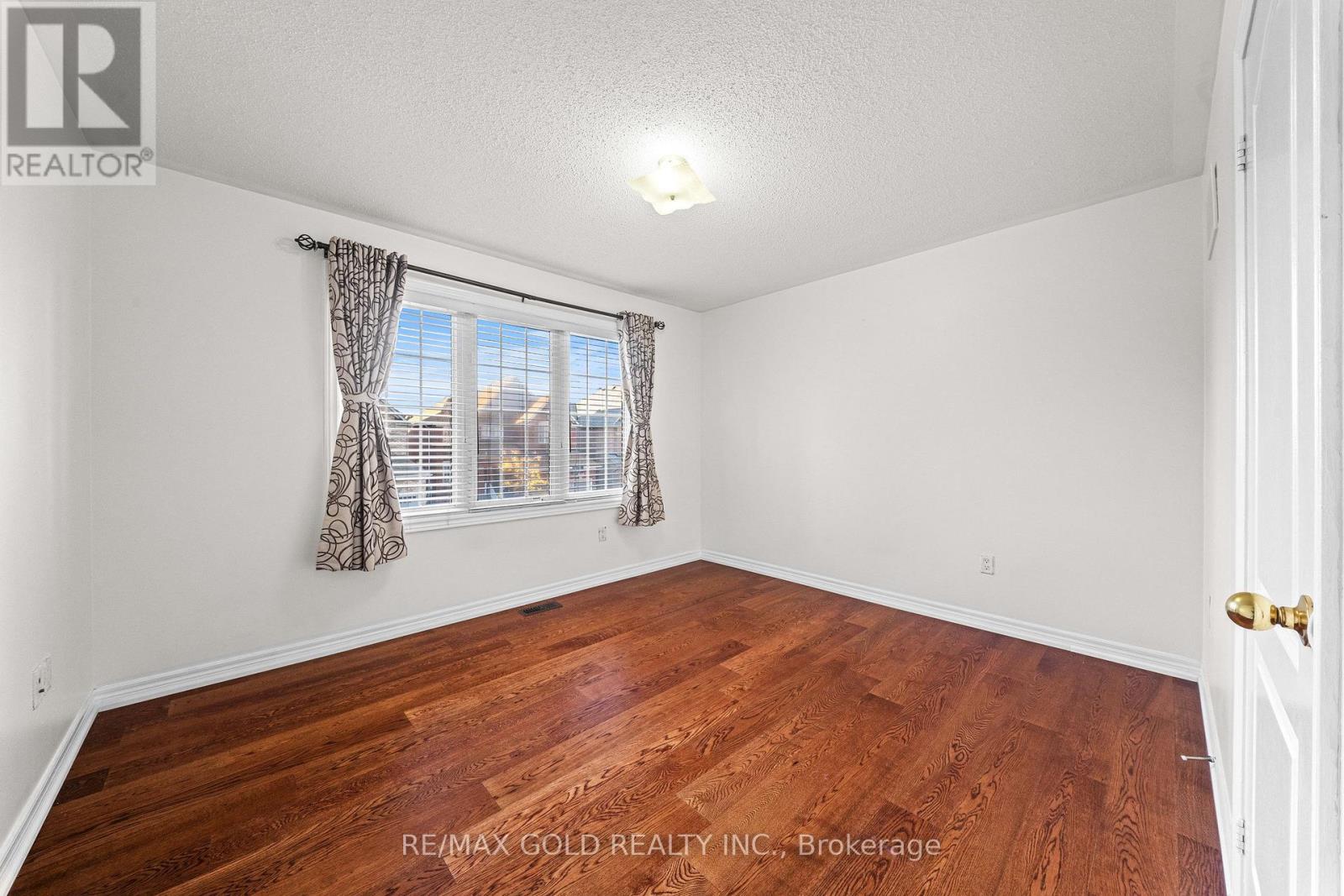 11 Maple Valley Street Property Photo 19