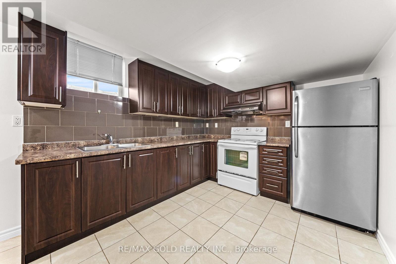 11 Maple Valley Street Property Photo 23