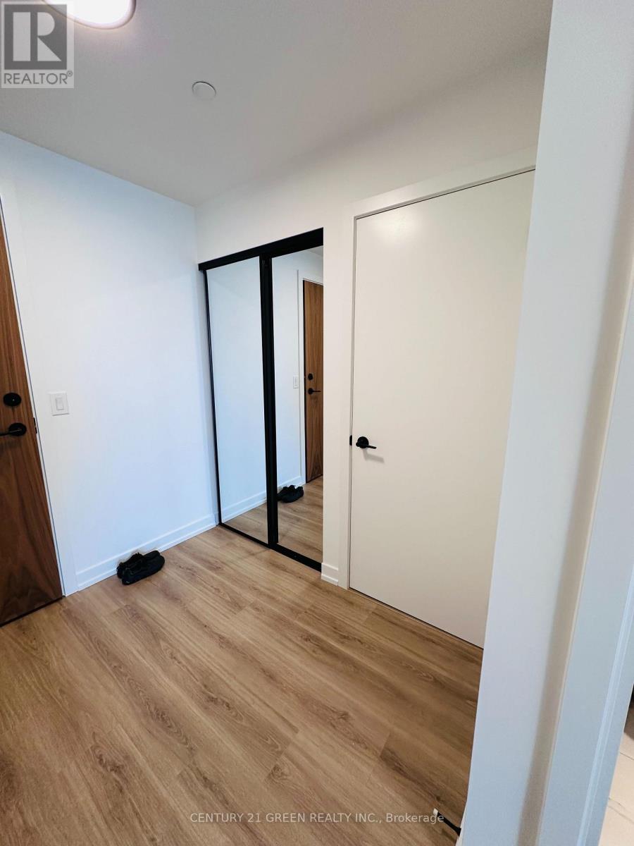 503 - 10 Lagerfeld Drive Property Photo 14