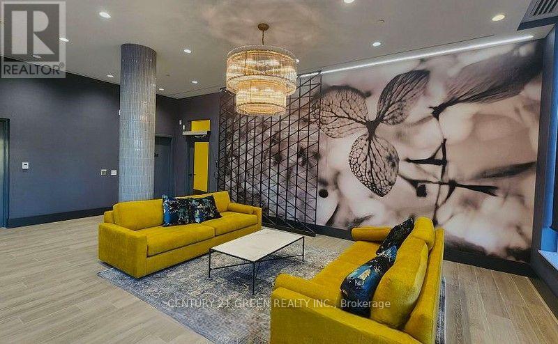 503 - 10 Lagerfeld Drive Property Photo 16