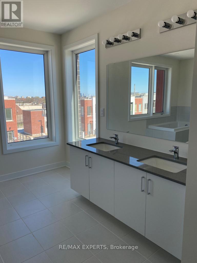 54 William Duncan Road Property Photo 11