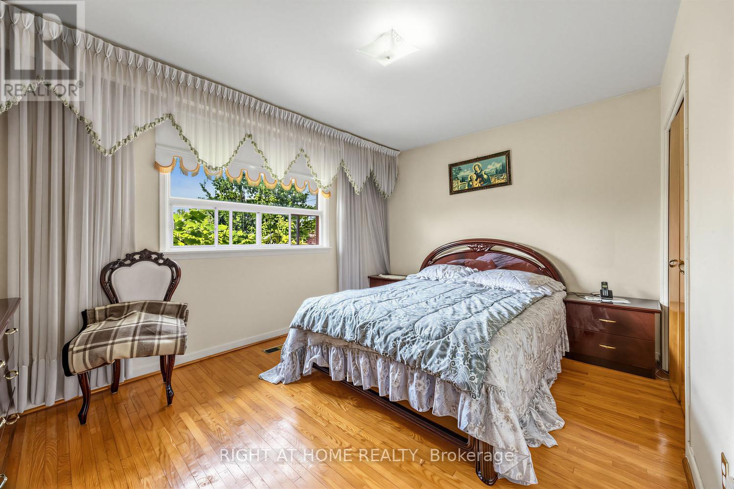 7 Daystrom Drive Property Photo 16