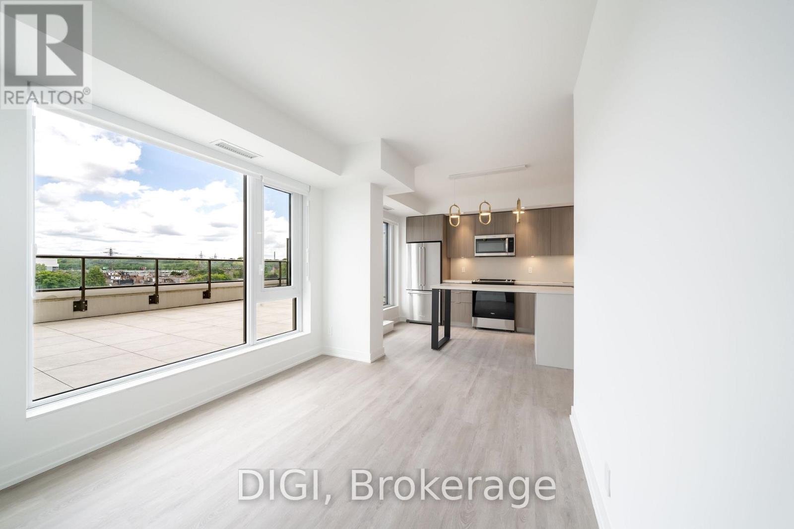 W214 - 485 Perth Avenue Property Photo 1