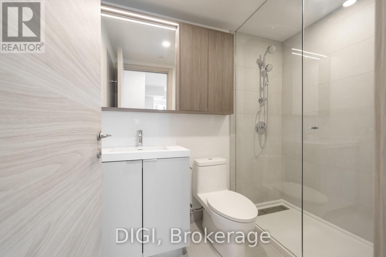 W214 - 485 Perth Avenue Property Photo 16