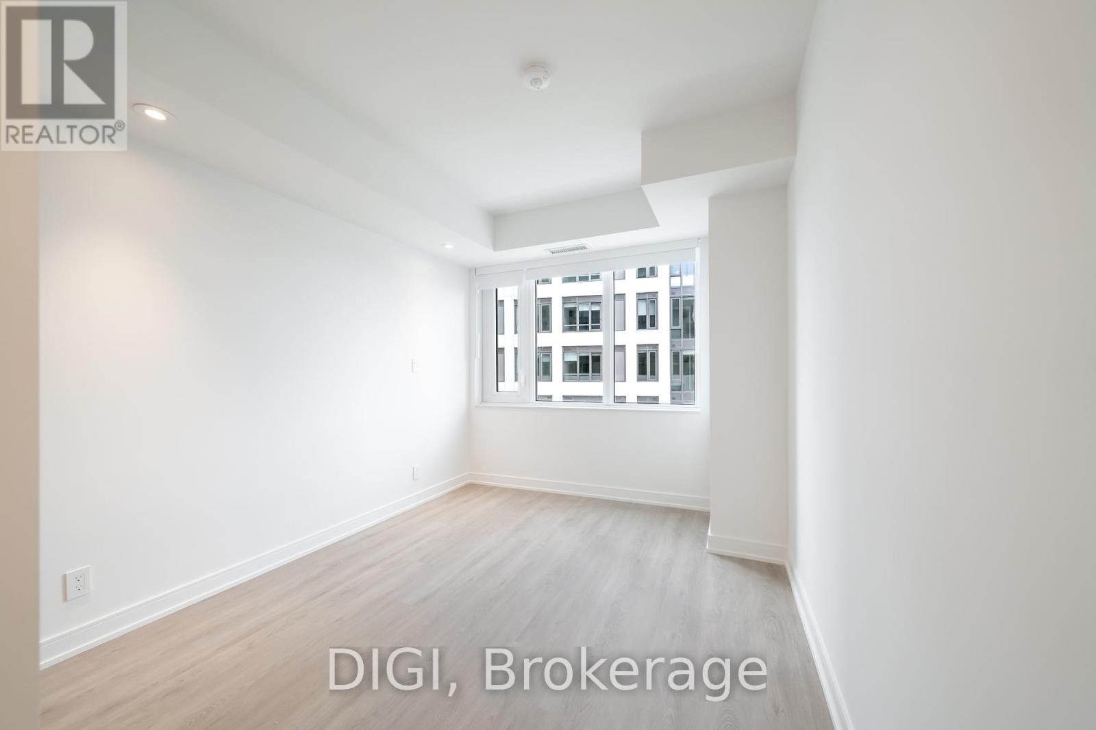 W214 - 485 Perth Avenue Property Photo 17