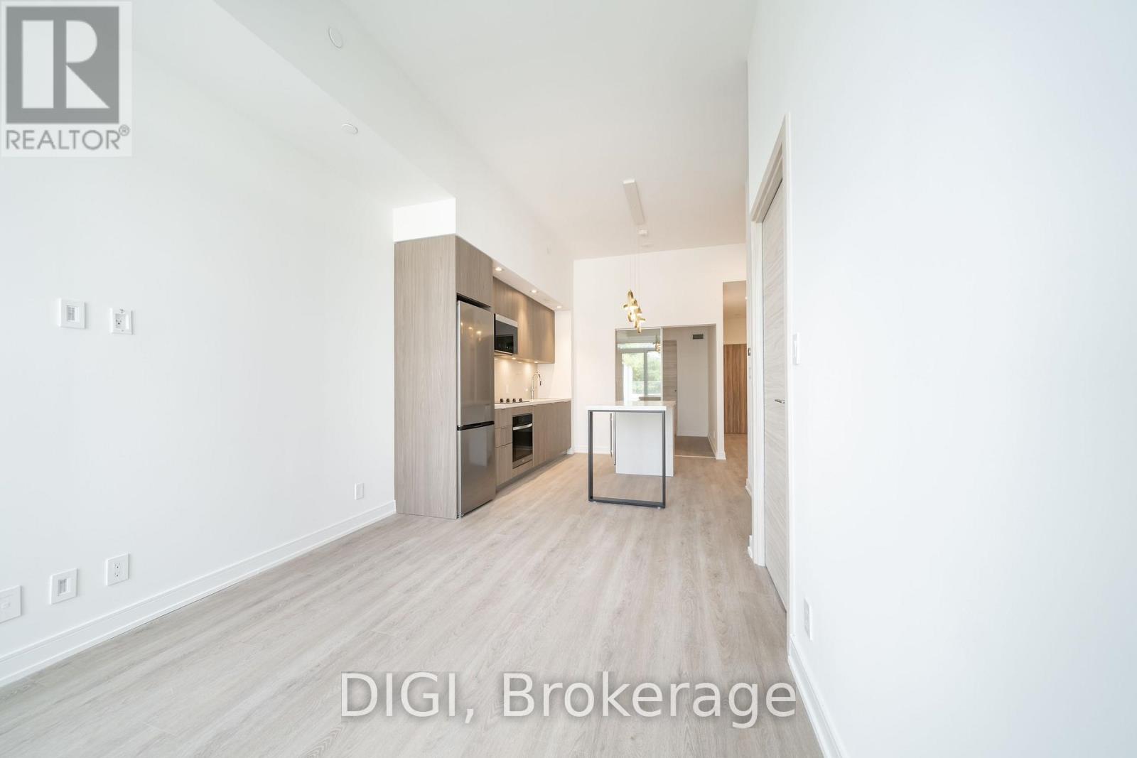 W426 - 485 Perth Avenue Property Photo 7