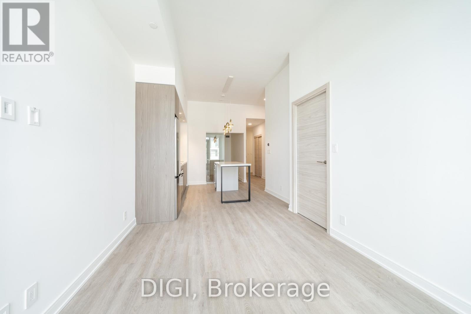 W426 - 485 Perth Avenue Property Photo 8