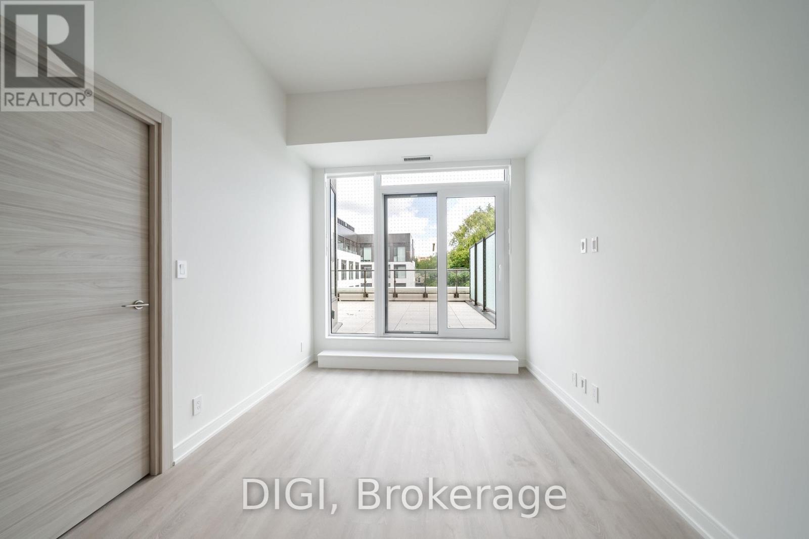 W426 - 485 Perth Avenue Property Photo 9