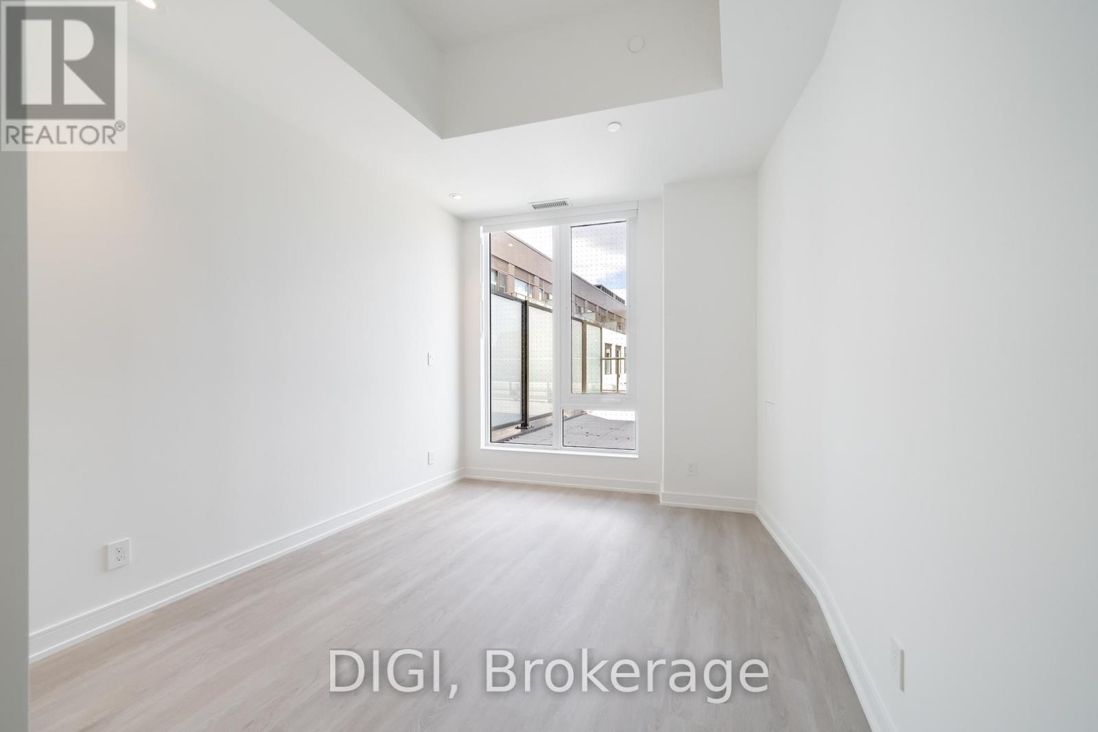 W426 - 485 Perth Avenue Property Photo 11