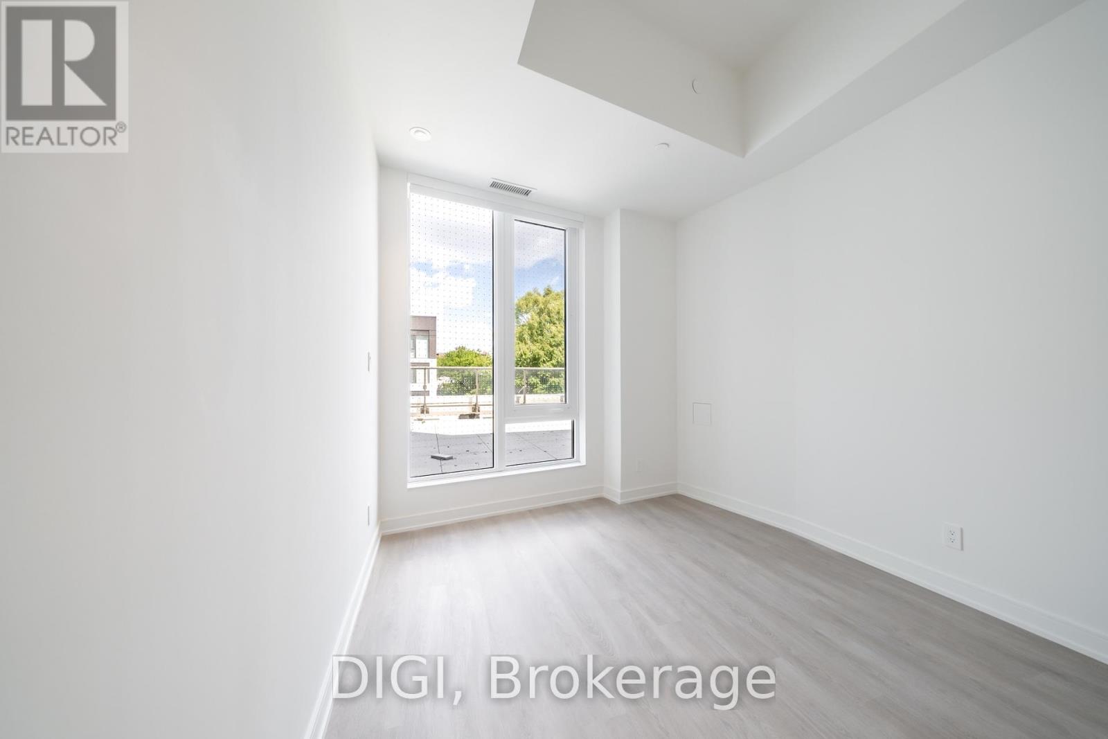 W426 - 485 Perth Avenue Property Photo 12