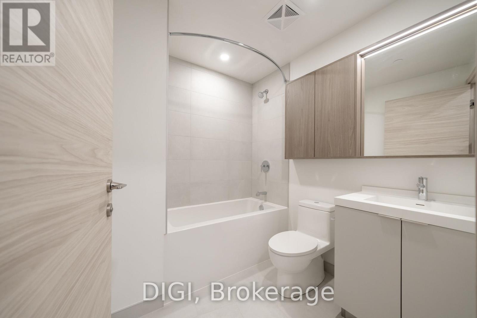 W426 - 485 Perth Avenue Property Photo 20