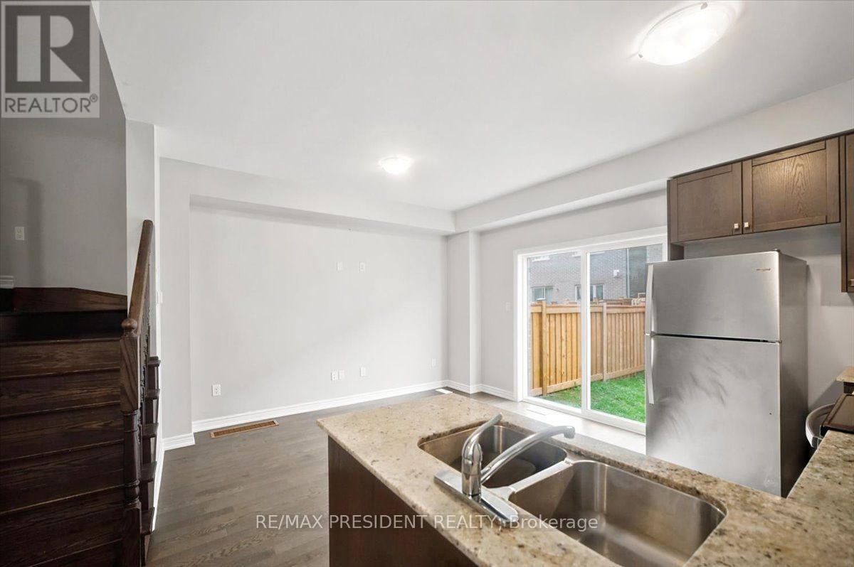 3955 Lodi Road Property Photo 9