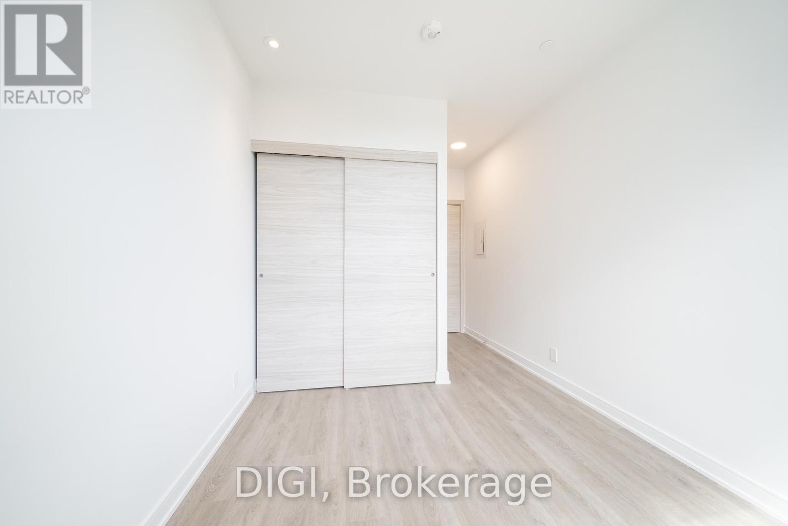 W320 - 485 Perth Avenue Property Photo 14