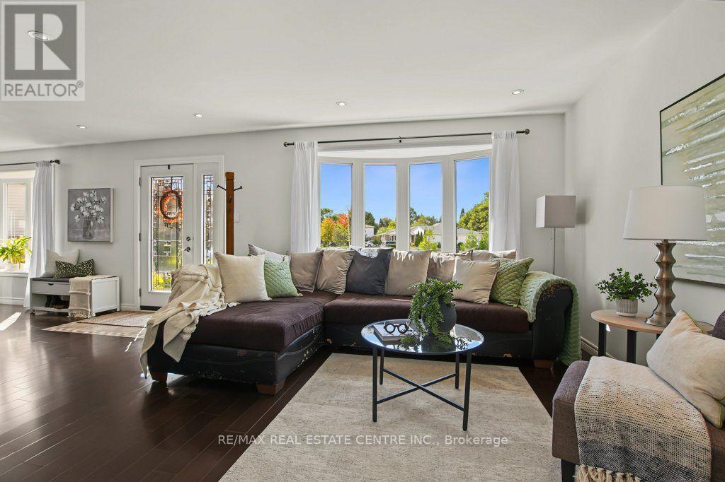 806 Hudson Court Property Photo 14