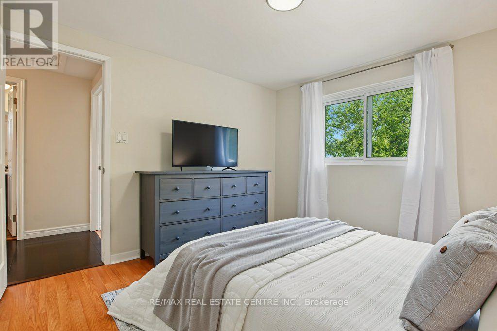 806 Hudson Court Property Photo 21