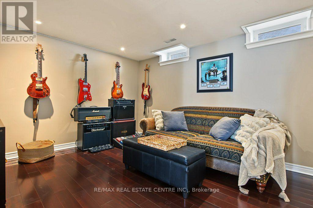 806 Hudson Court Property Photo 28