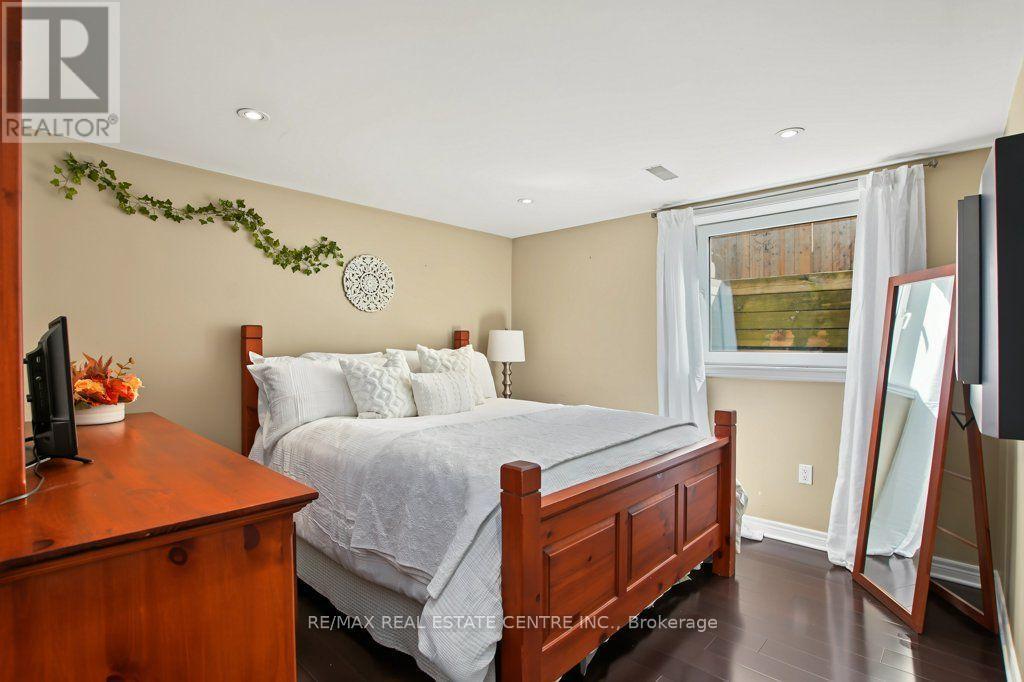 806 Hudson Court Property Photo 31