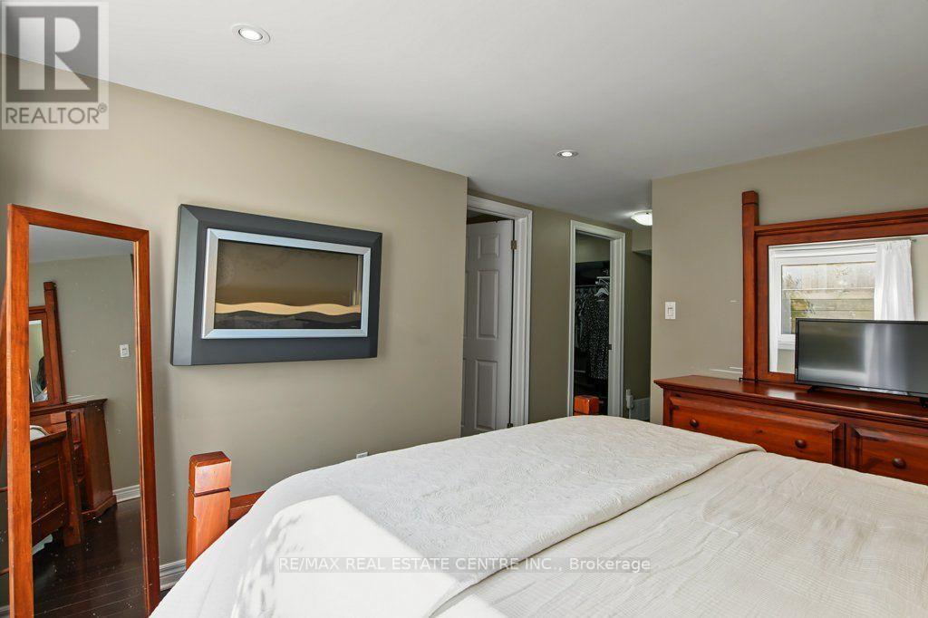 806 Hudson Court Property Photo 33