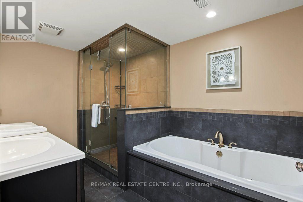 806 Hudson Court Property Photo 34