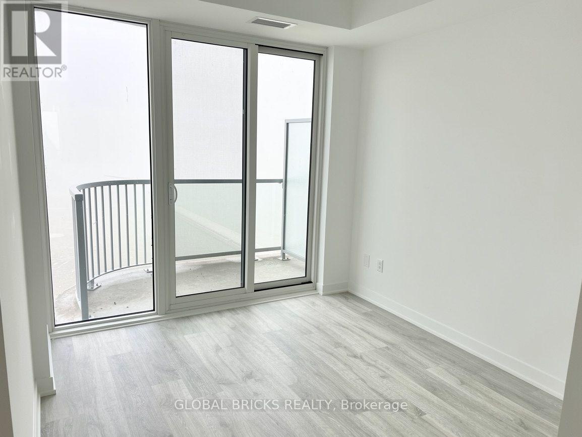 1310 - 220 Missinnihe Way Property Photo 7