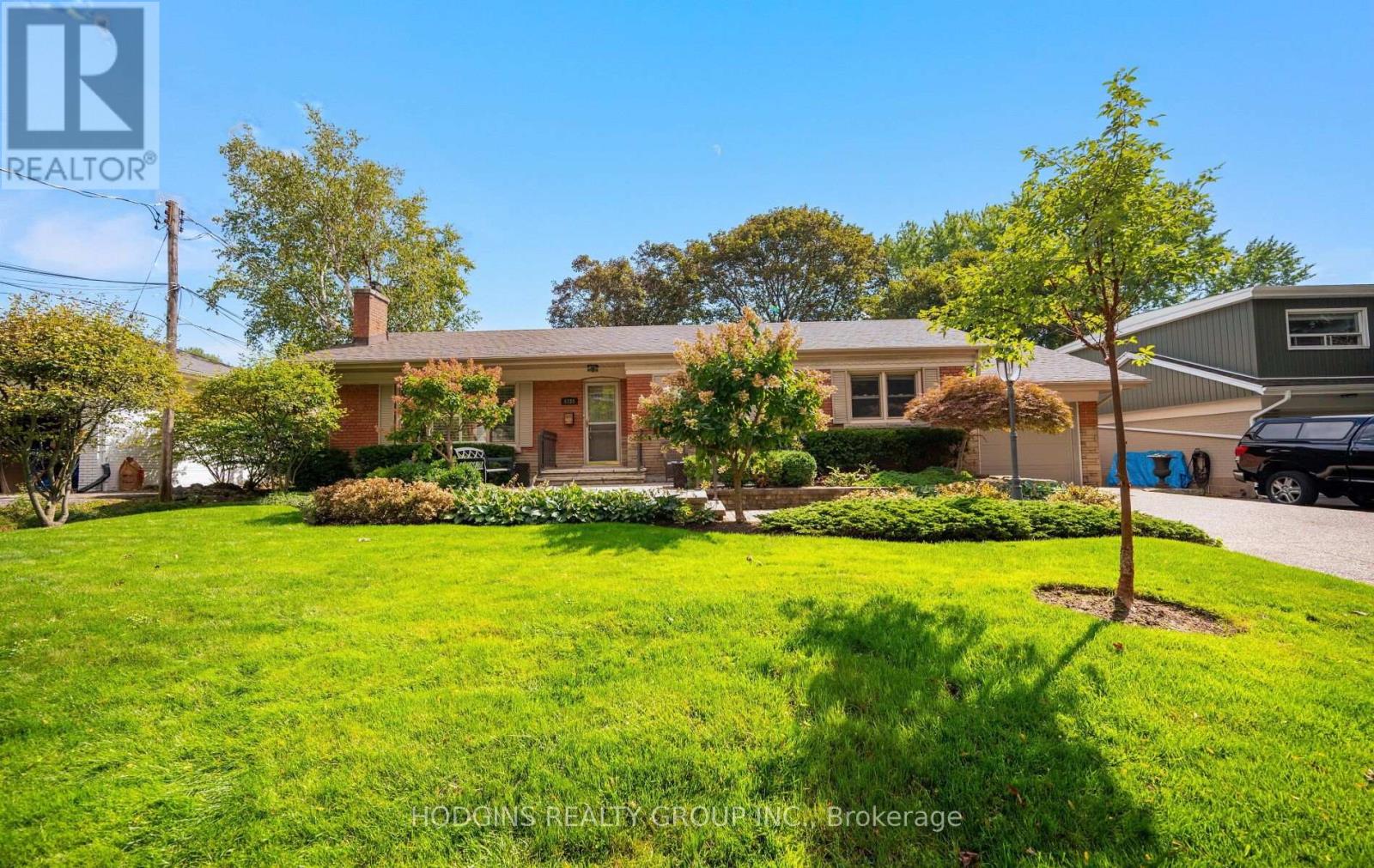 4334 SPRUCE AVENUE Property Photo 1