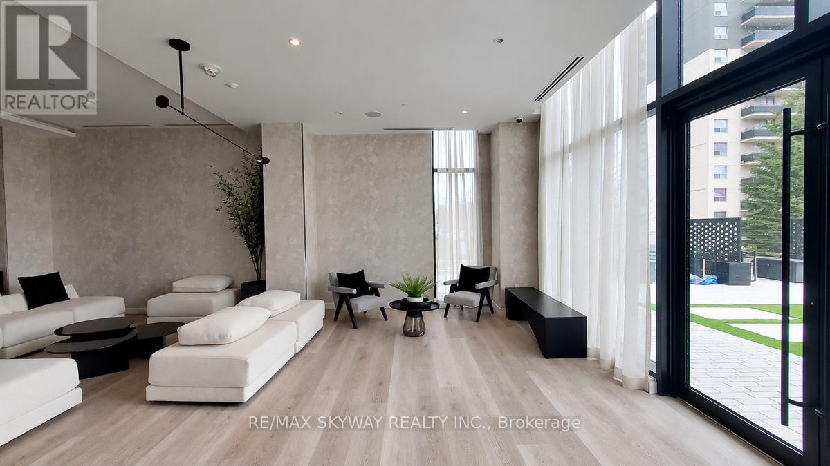 523 - 86 Dundas Street E Property Photo 4