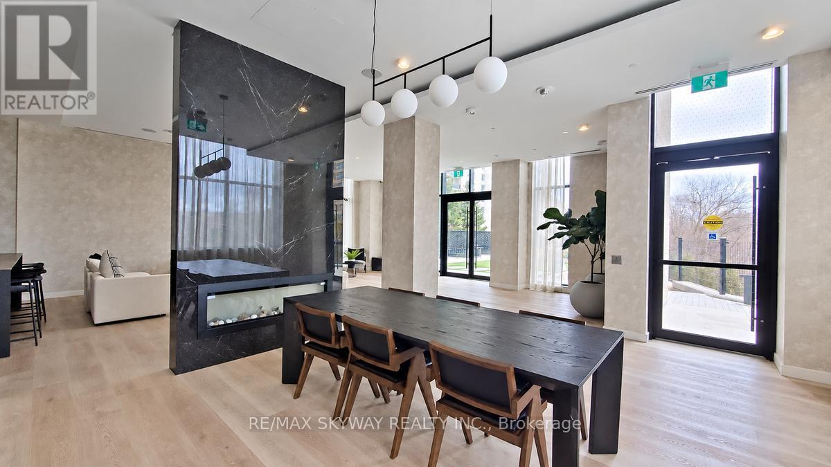 523 - 86 Dundas Street E Property Photo 8