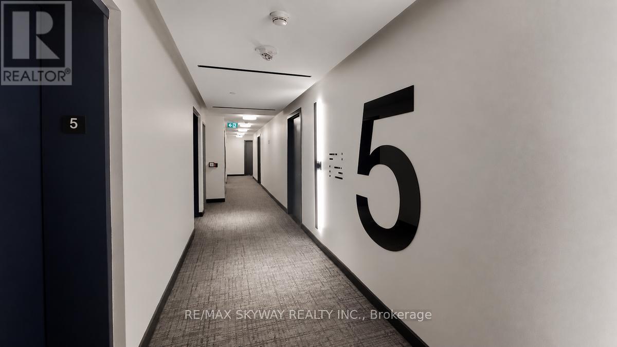 523 - 86 Dundas Street E Property Photo 12