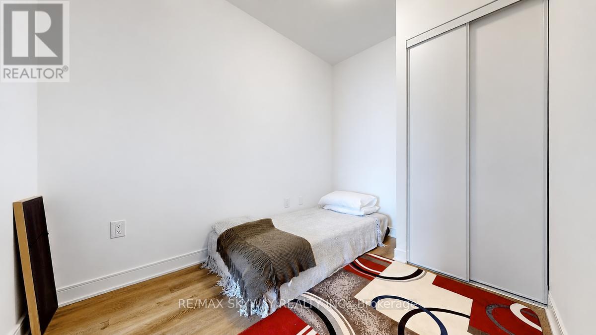 523 - 86 Dundas Street E Property Photo 18