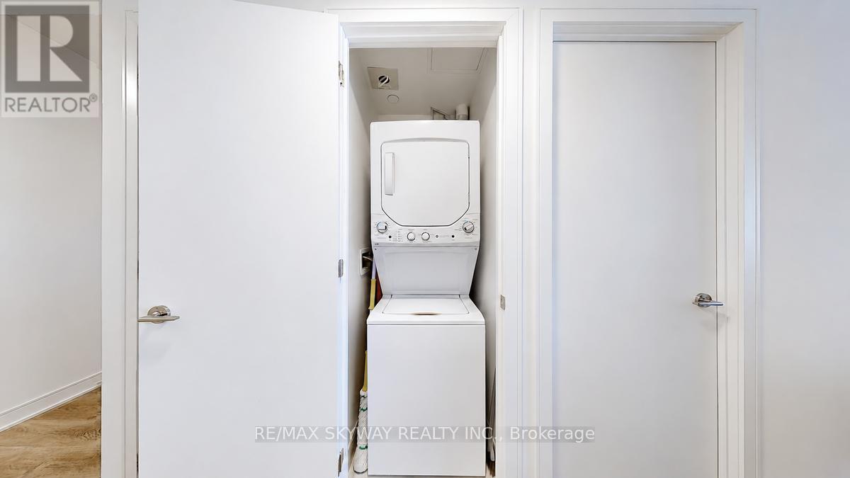 523 - 86 Dundas Street E Property Photo 24
