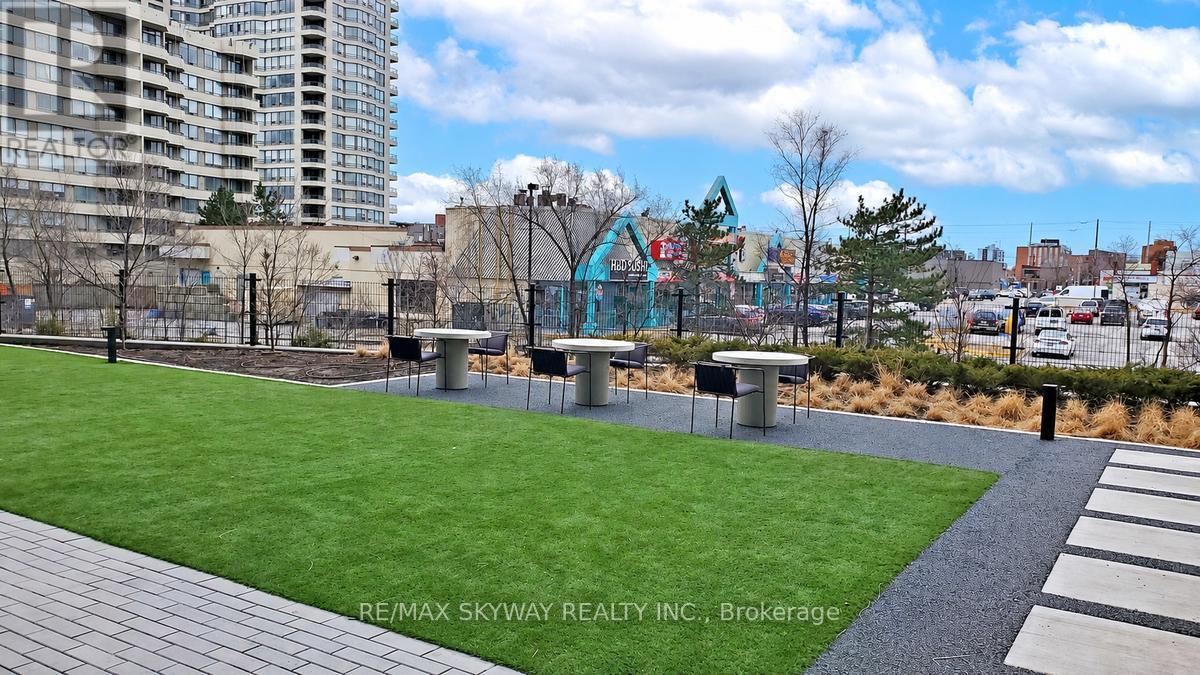 523 - 86 Dundas Street E Property Photo 31