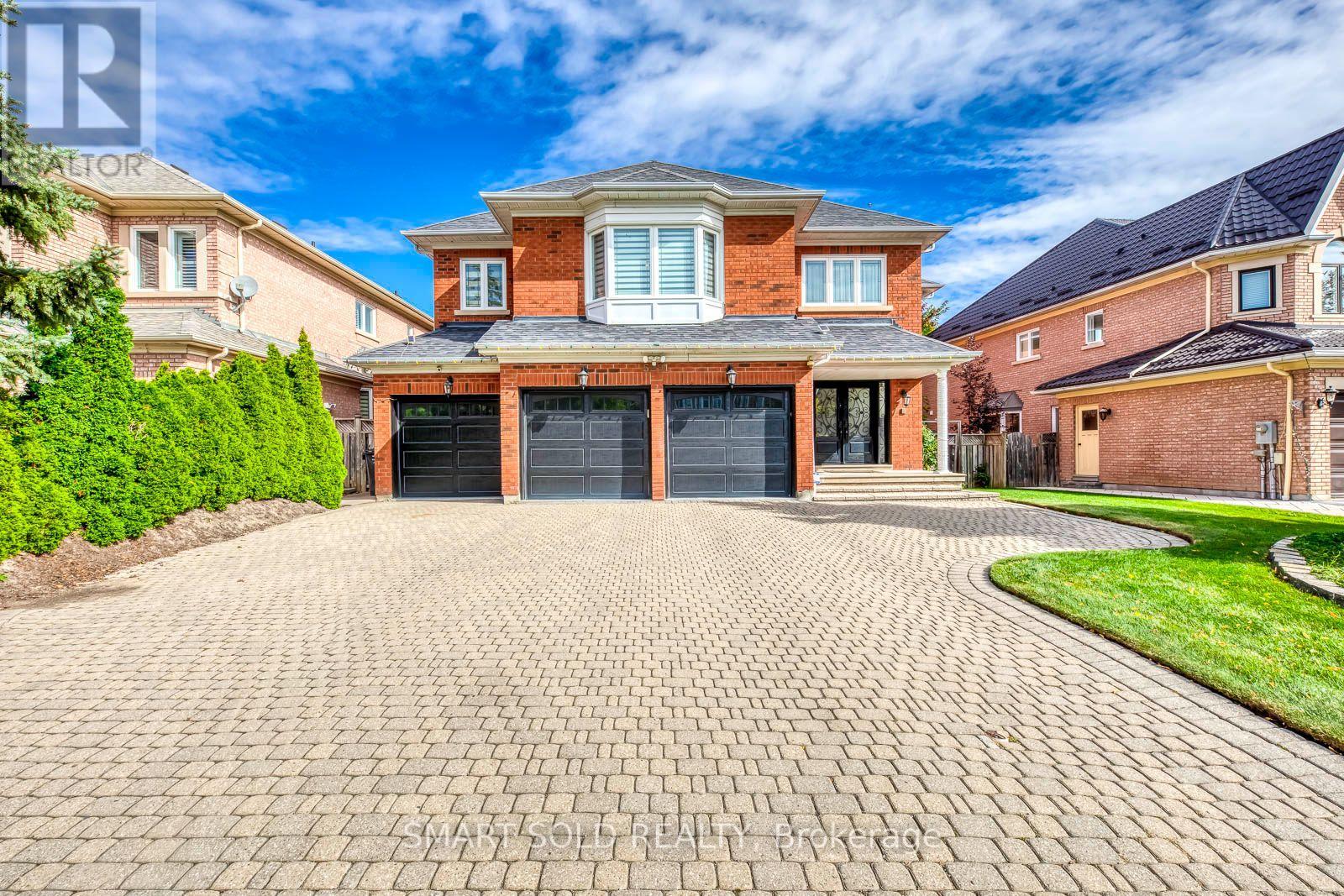 W13882168 Property Photo 1