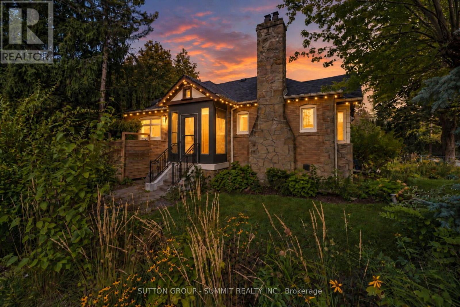 32 Ellis Avenue Property Photo 2
