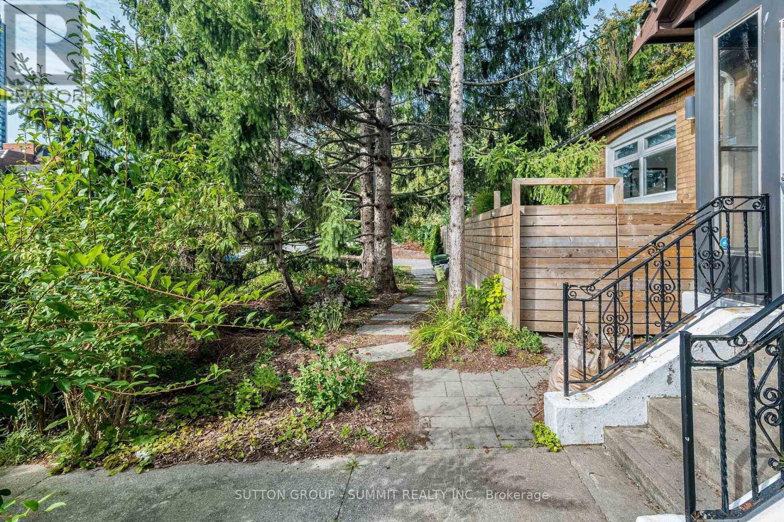 32 Ellis Avenue Property Photo 3