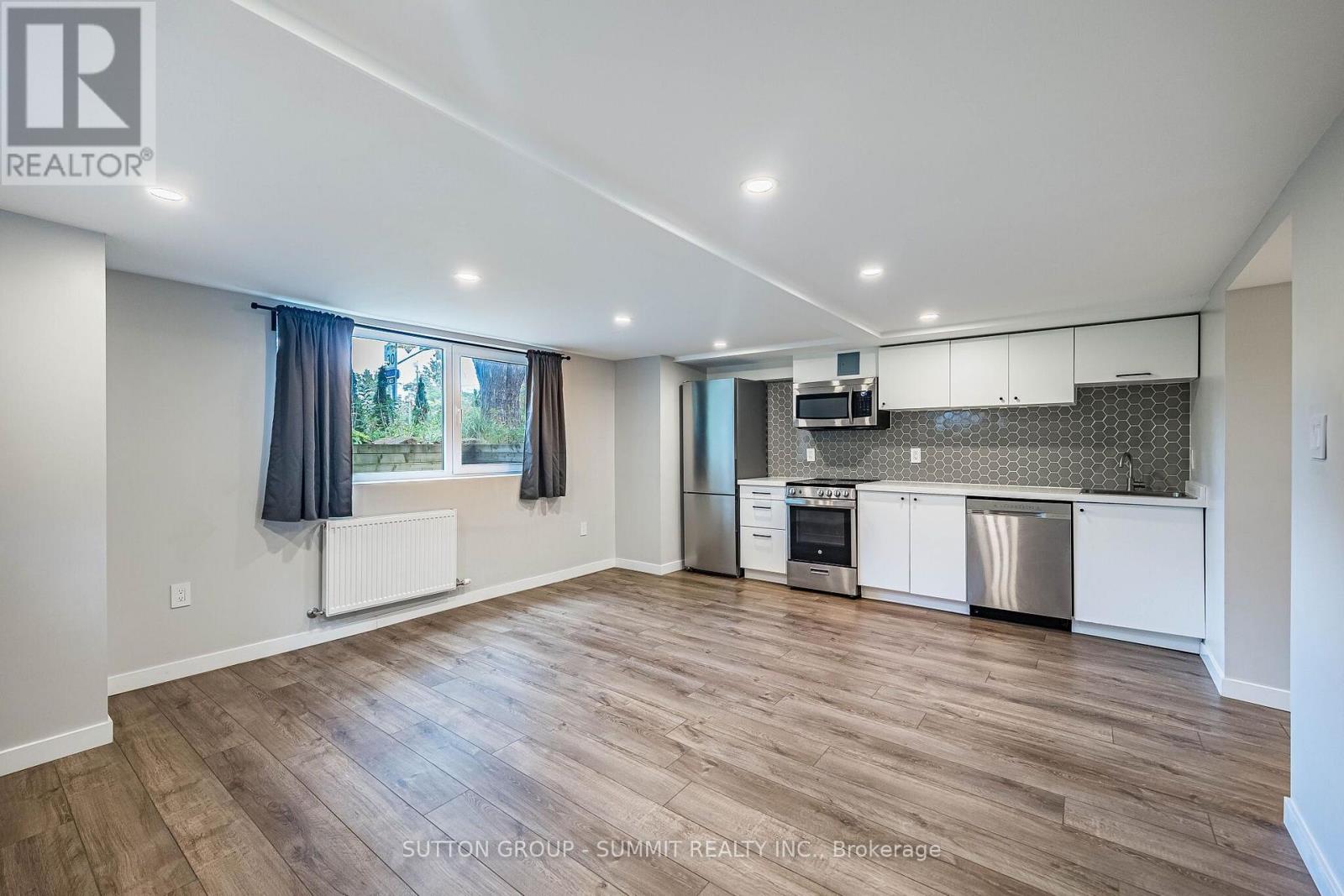 32 Ellis Avenue Property Photo 14