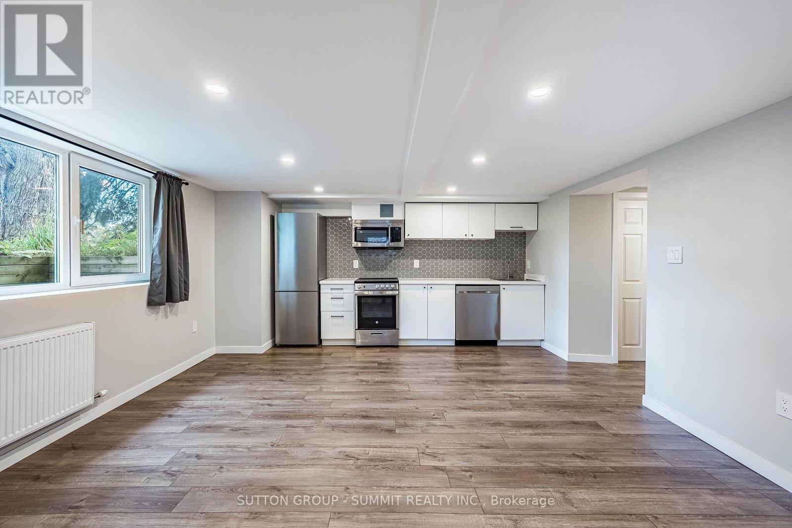 32 Ellis Avenue Property Photo 15