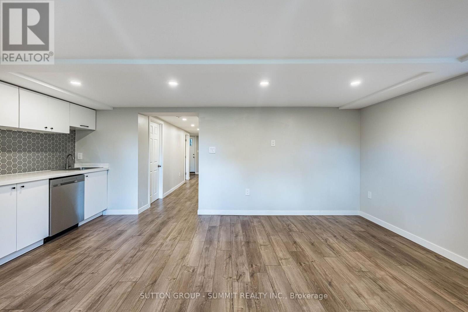 32 Ellis Avenue Property Photo 17