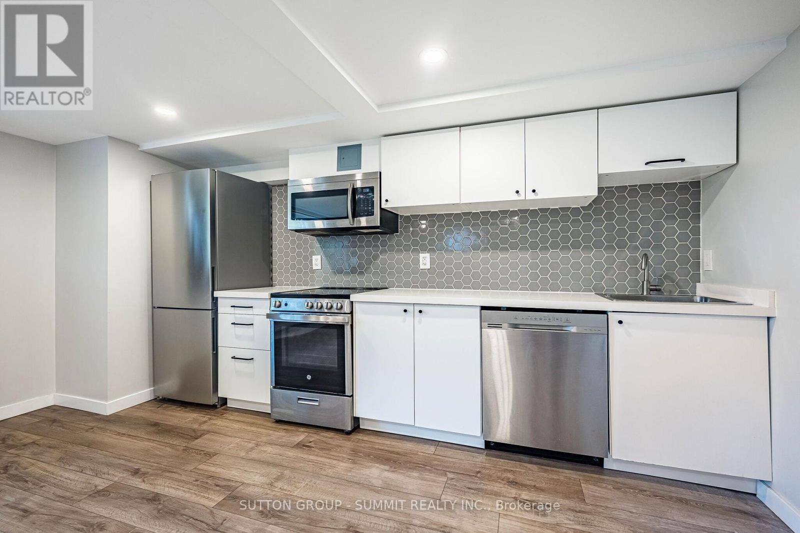32 Ellis Avenue Property Photo 23