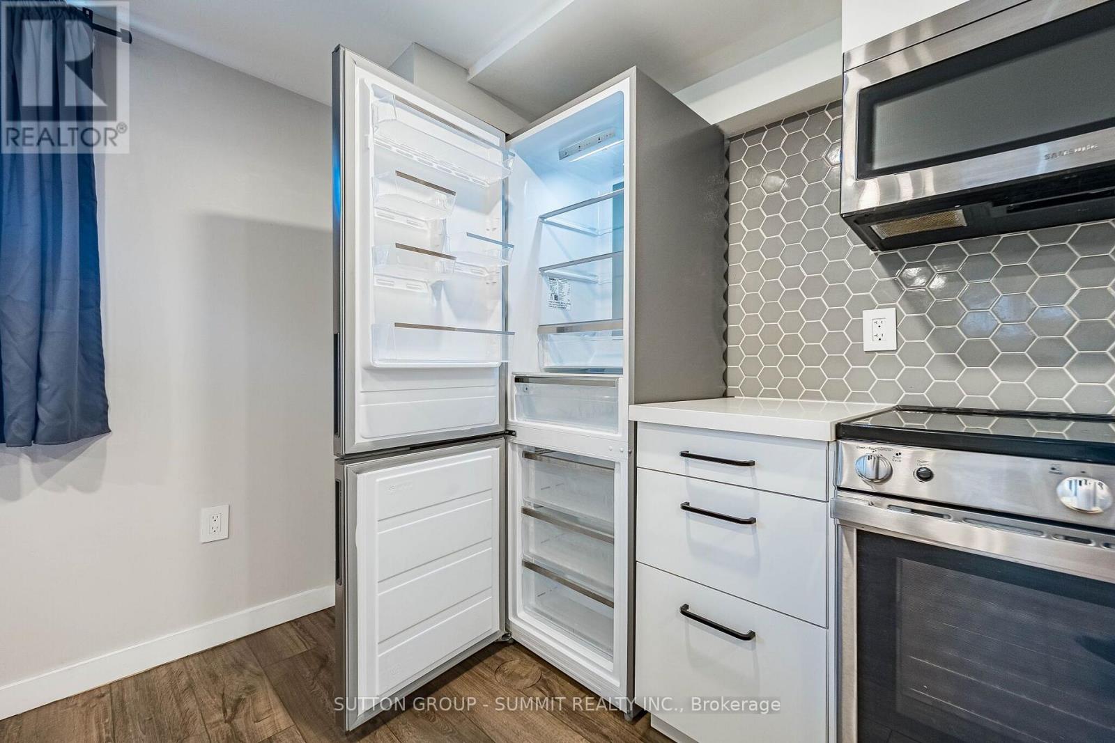 32 Ellis Avenue Property Photo 29