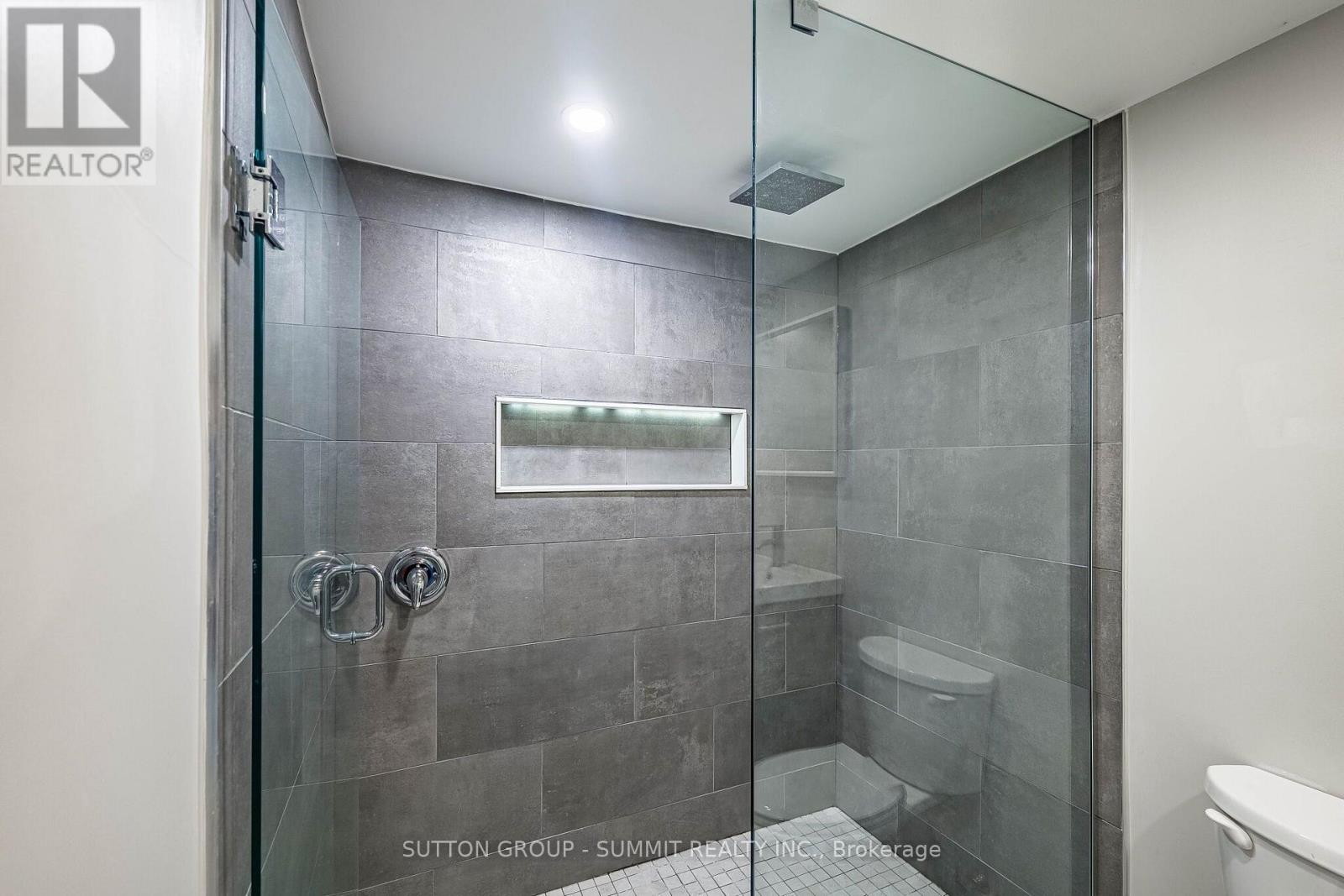 32 Ellis Avenue Property Photo 37