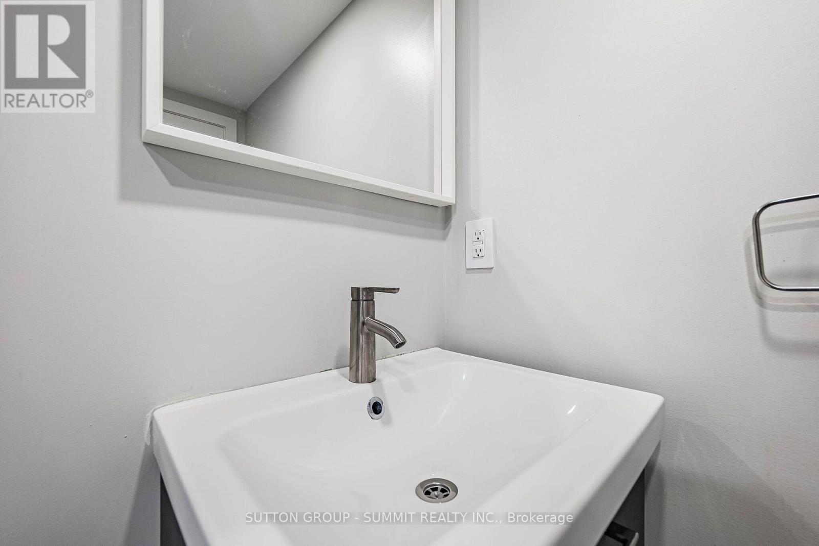 32 Ellis Avenue Property Photo 39