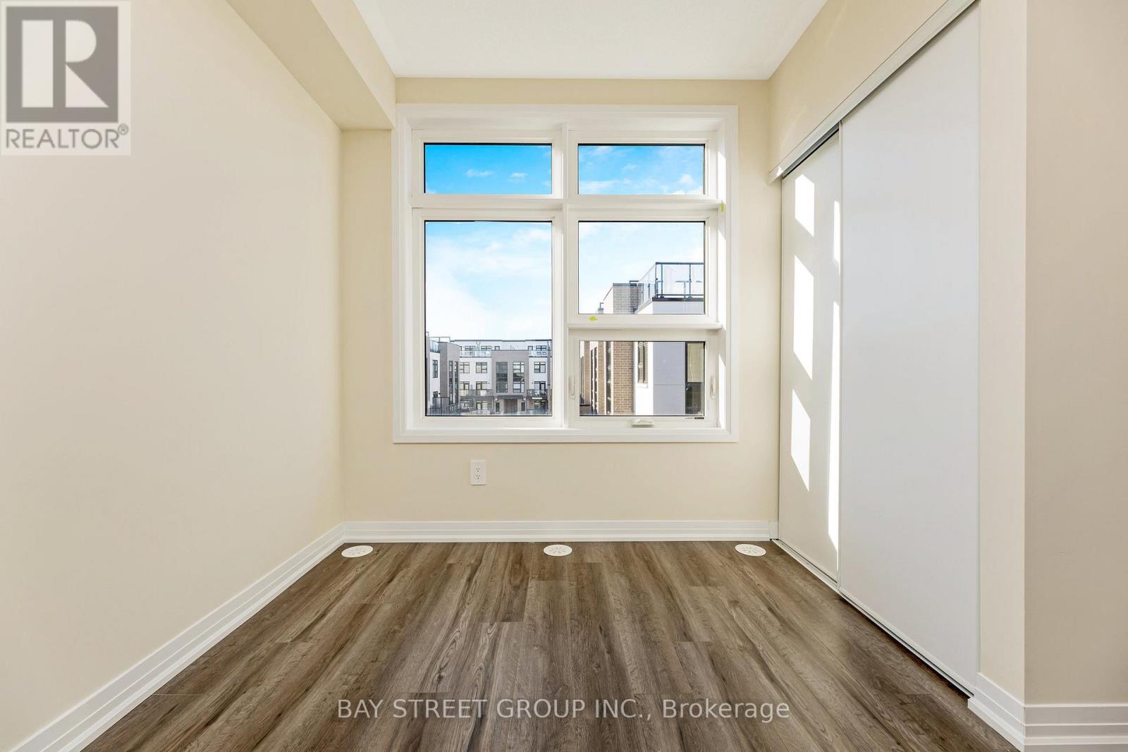 111 - 1573 Rose Way Property Photo 18