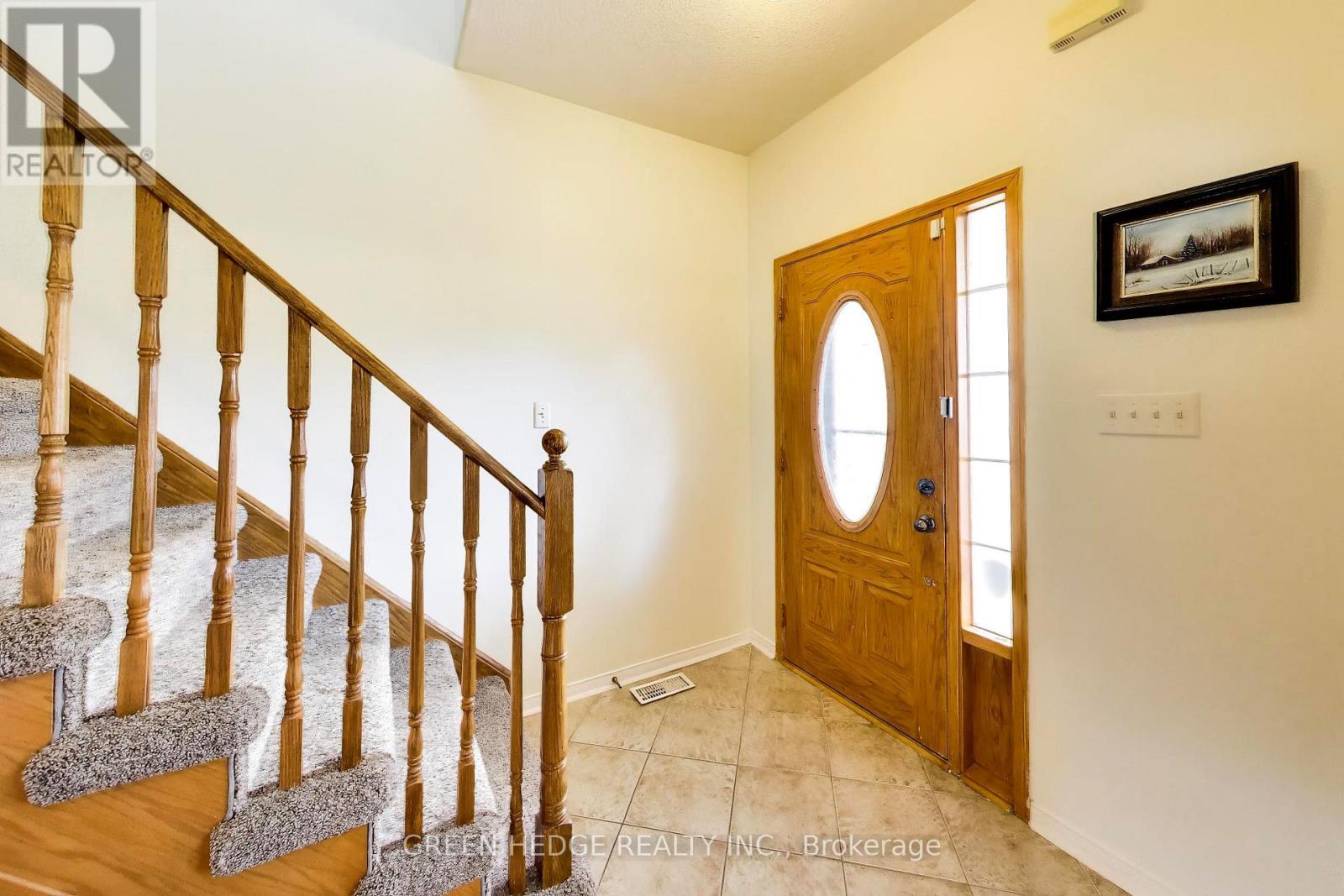 37 Hurst Street Property Photo 5
